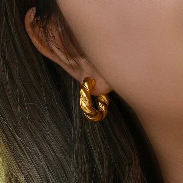 Medium gold twisted hoops