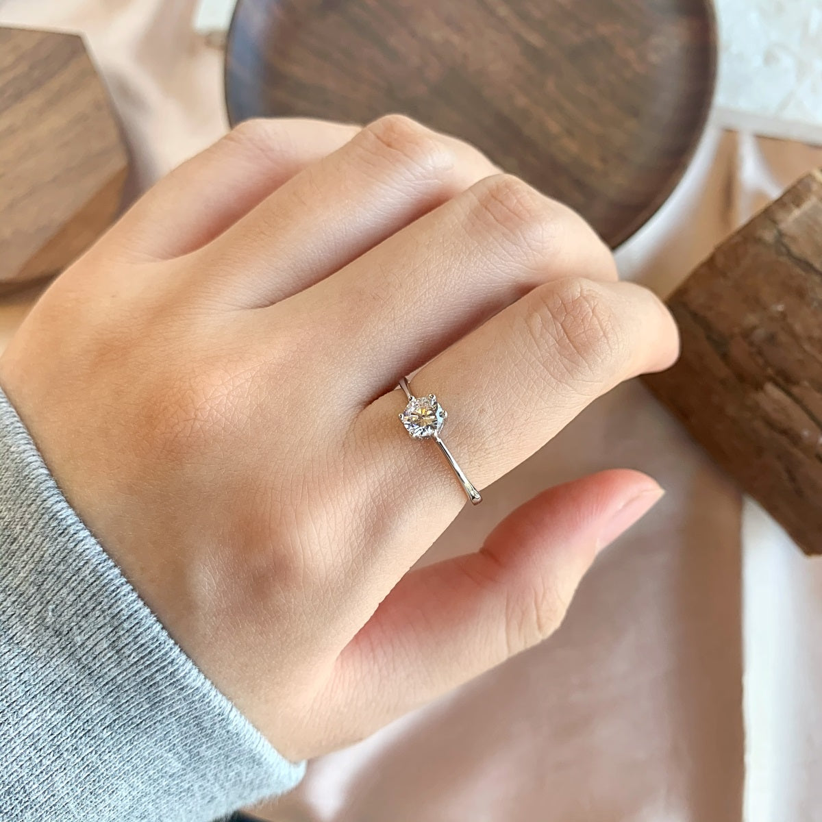 TWINKLE sterling silver solitaire adjustable ring