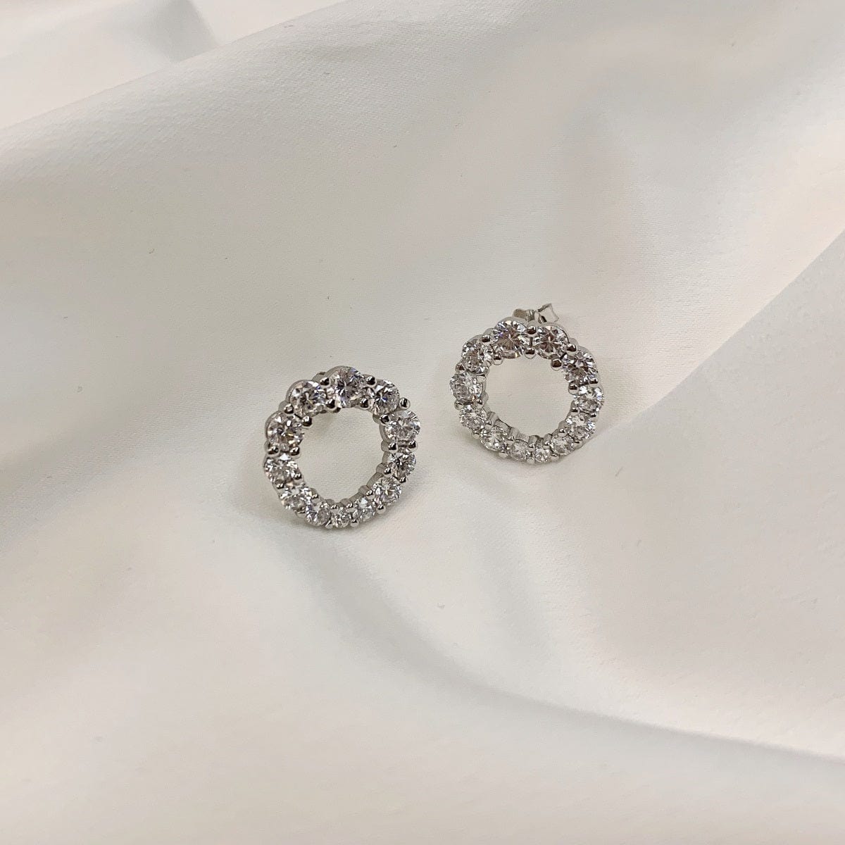 The Circle studded sterling silver earrings | Handmade sterling silver jewelry | Rings, Earrings & Necklaces online | Bidicä.